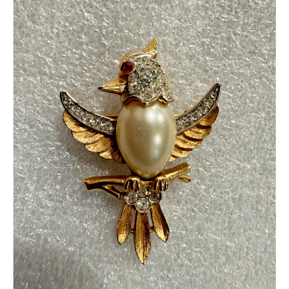 Vintage Crown Trifari Bird on Branch Brooch Pearl Jelly Belly Parrot Pin Red Eye